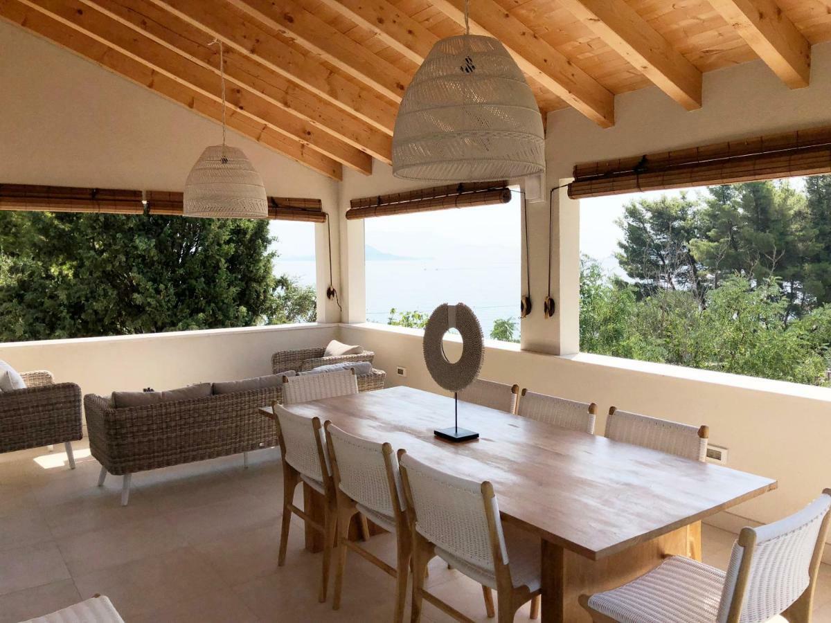 Luxury Family Beach Front Villa - Sunday Beach House 斯拉汀 外观 照片